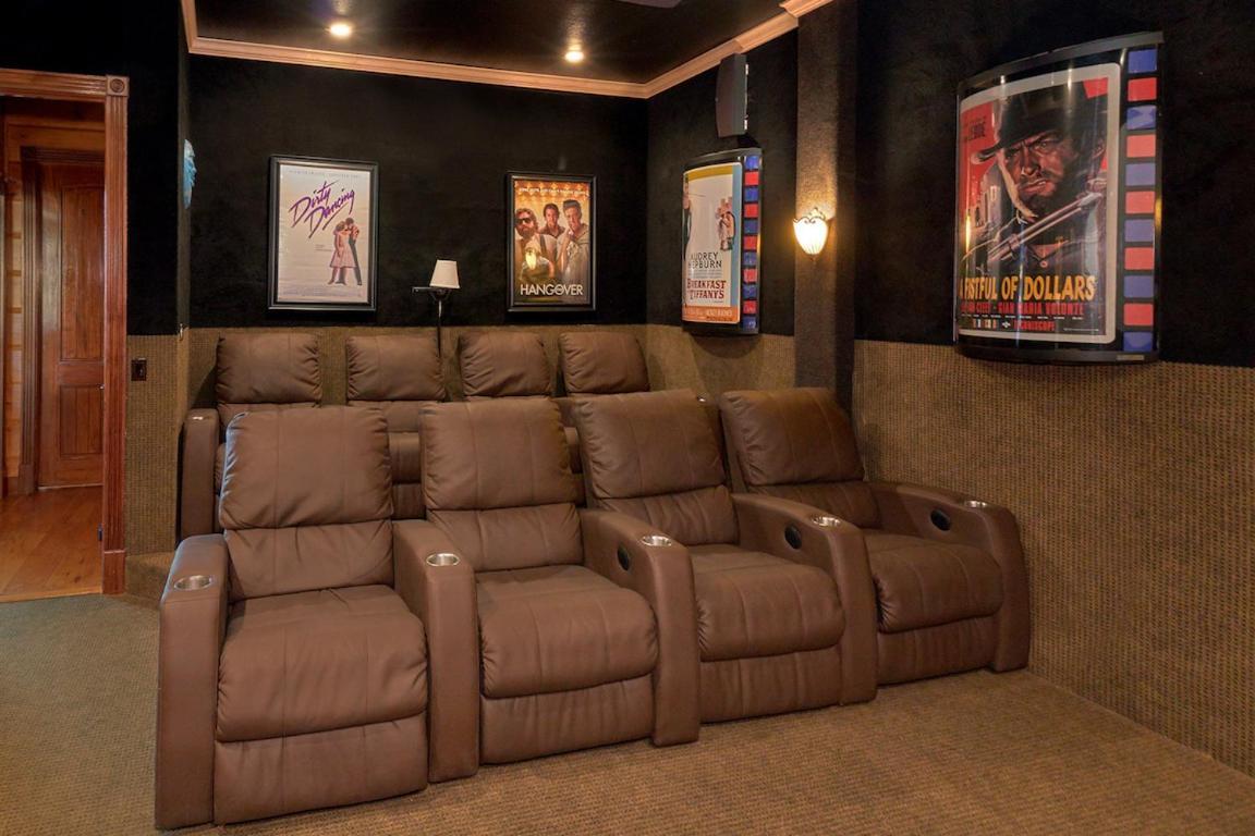 Journey'S End, 5 Bedrooms, Sleeps 12, Private Outdoor Pool, Theater, Sauna Сивиървил Екстериор снимка