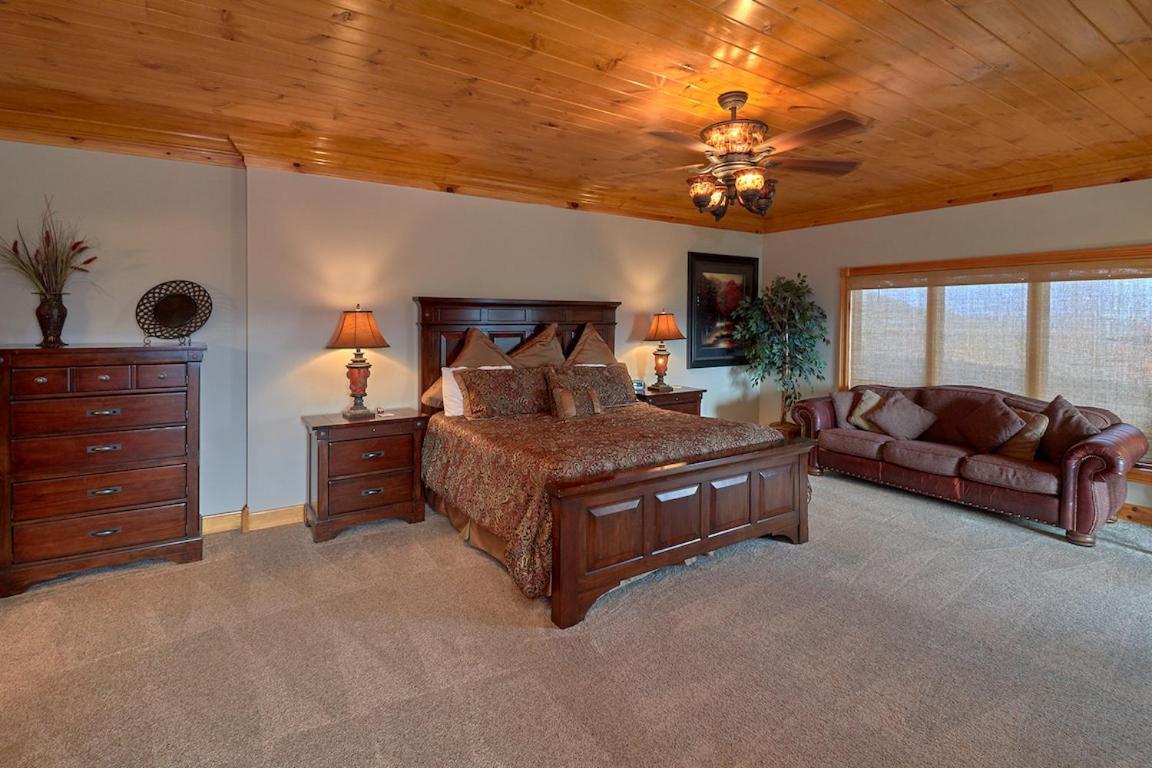 Journey'S End, 5 Bedrooms, Sleeps 12, Private Outdoor Pool, Theater, Sauna Сивиървил Екстериор снимка