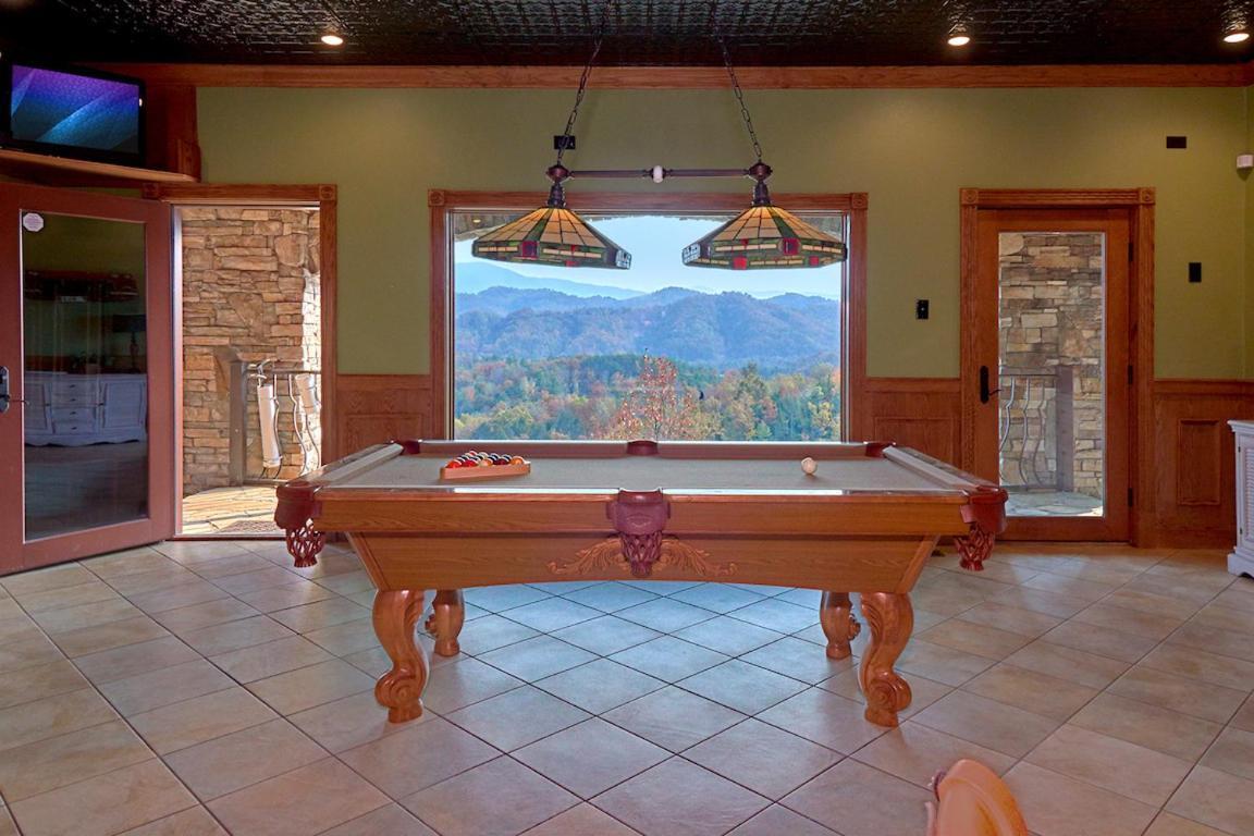 Journey'S End, 5 Bedrooms, Sleeps 12, Private Outdoor Pool, Theater, Sauna Сивиървил Екстериор снимка