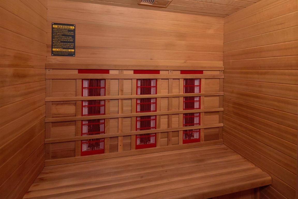 Journey'S End, 5 Bedrooms, Sleeps 12, Private Outdoor Pool, Theater, Sauna Сивиървил Екстериор снимка