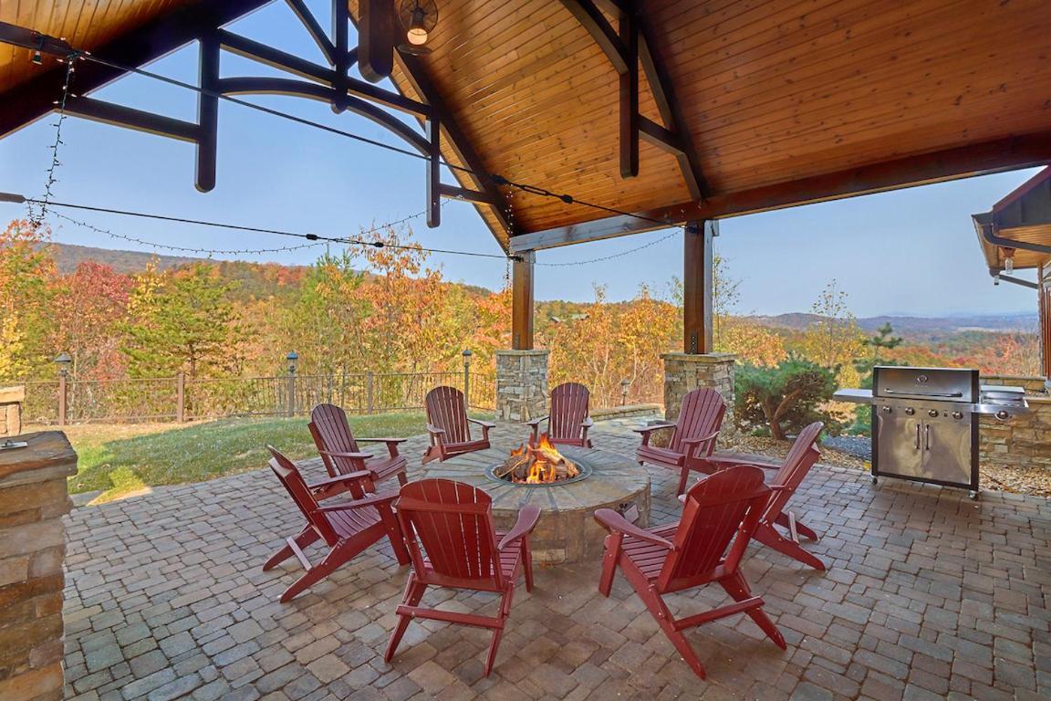 Journey'S End, 5 Bedrooms, Sleeps 12, Private Outdoor Pool, Theater, Sauna Сивиървил Екстериор снимка